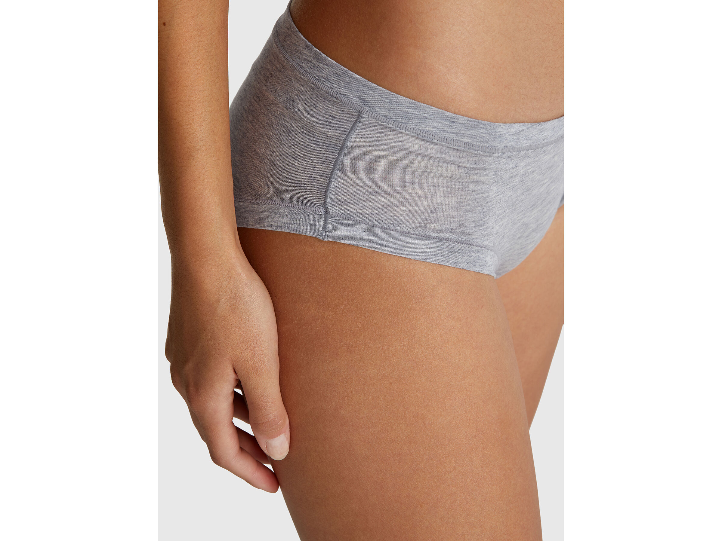 SLIP Women image number 4